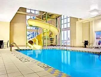 Hotel Super 8 By Wyndham St-Jerome à Saint-Jerome Canada